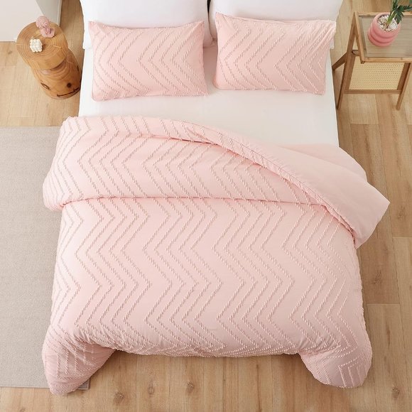 Chevron Tufted Texture Petal Pink Blush Queen Size Bed Comforter Set Bedding - Picture 1 of 10